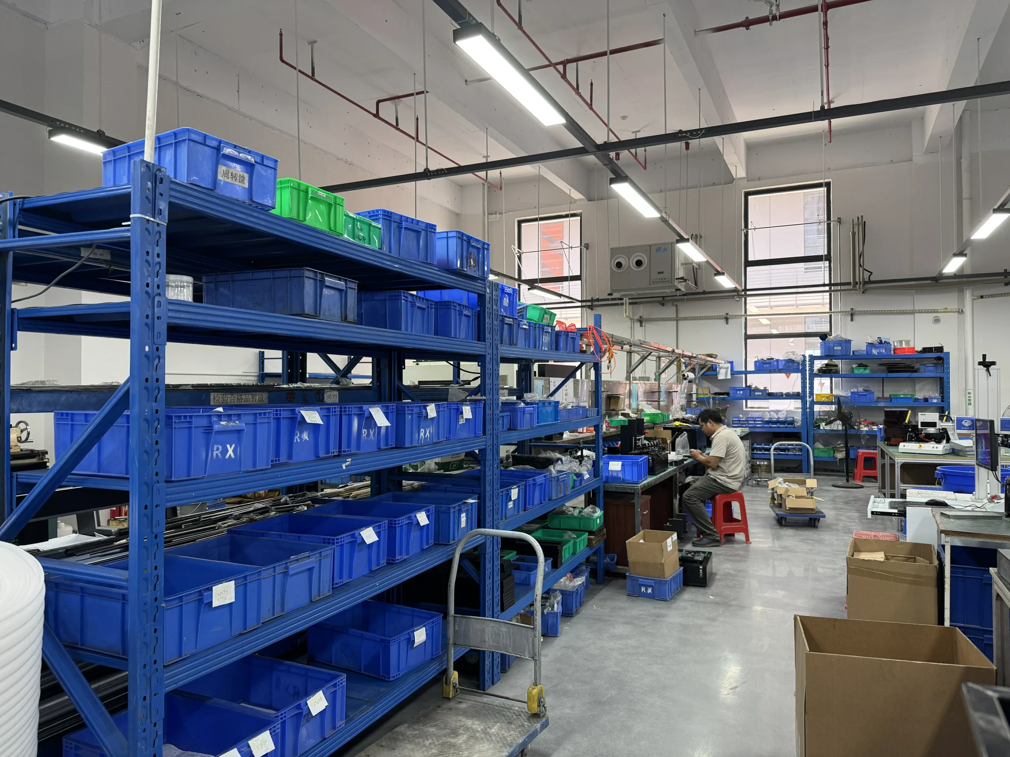 Neat metal storage racks for raw metal blanks and semi-finished CNC machined industrial components